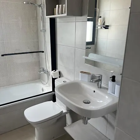 Costa Del Sol Poolside Paradise Lägenhet